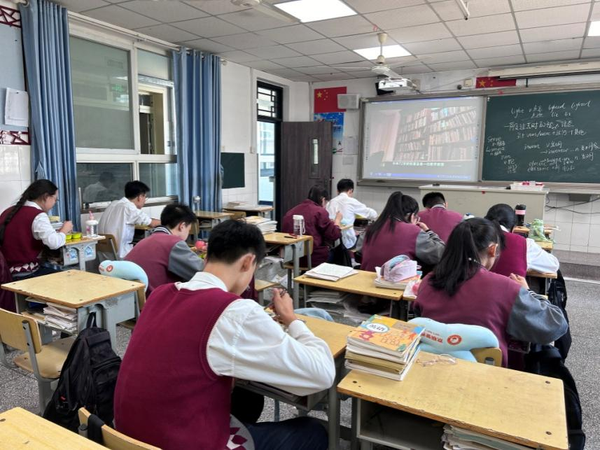 教育家 (1) 教育家 (1)